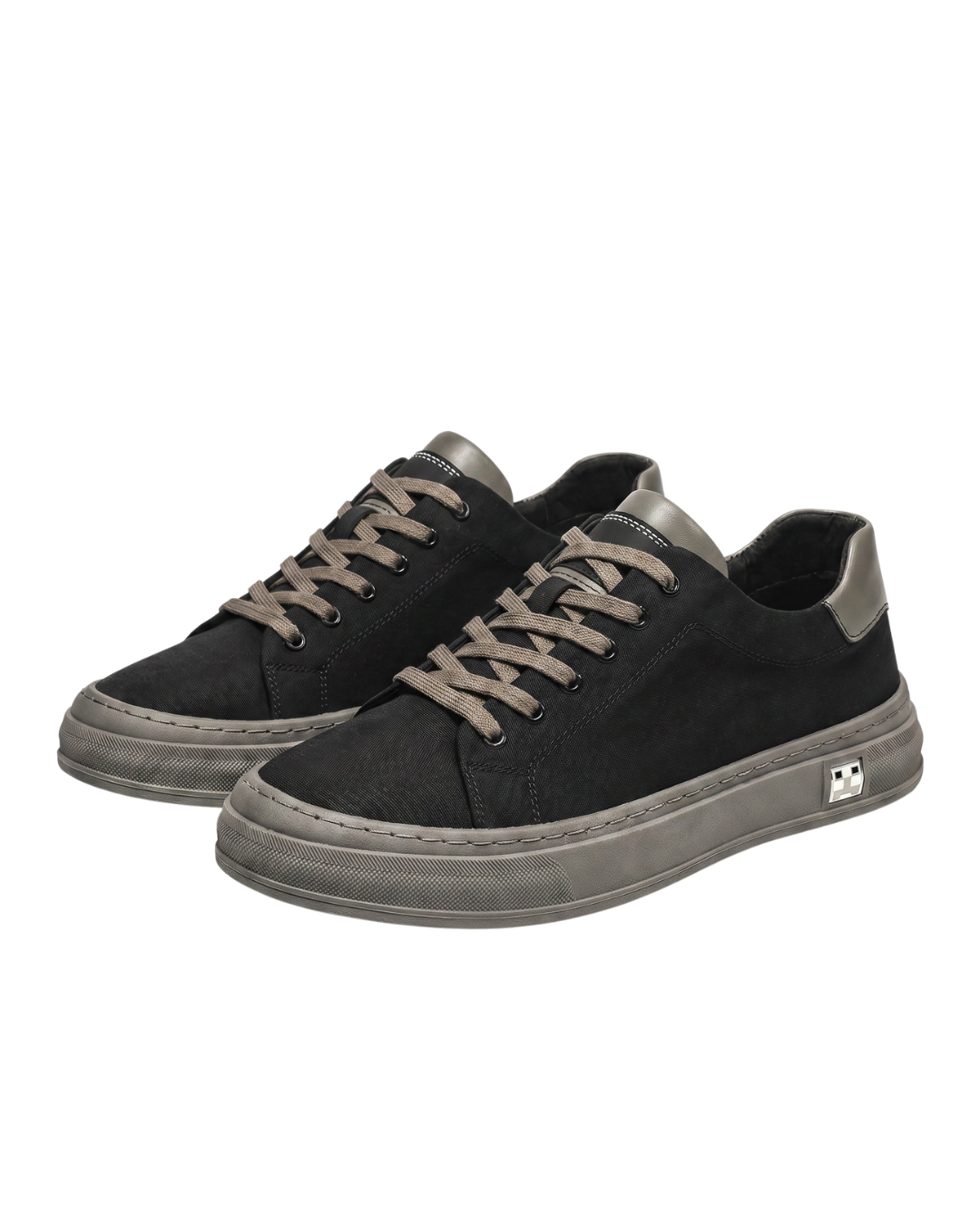 Ground Zero Sneakers
